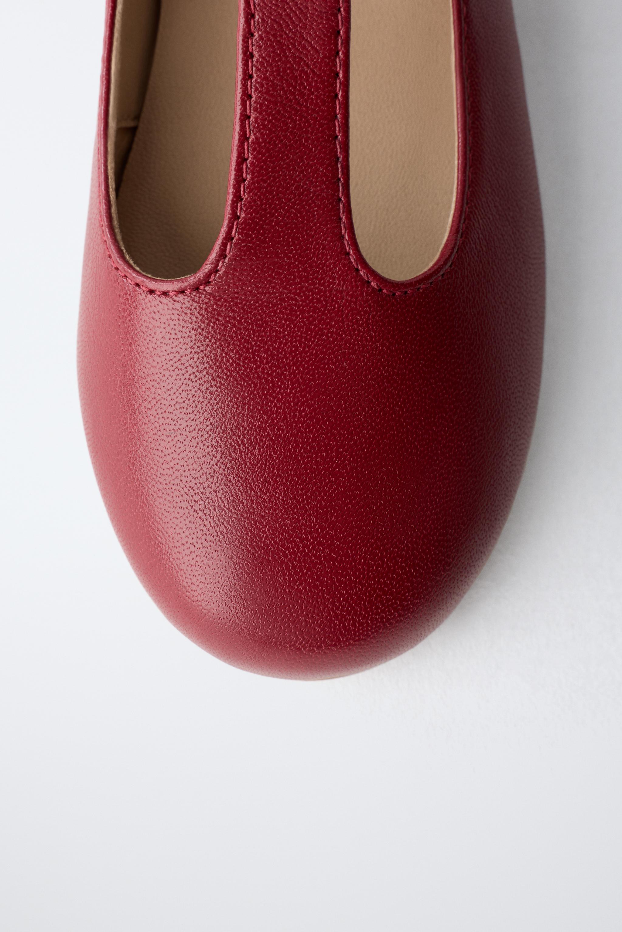 T-STRAP LEATHER BALLET FLATS